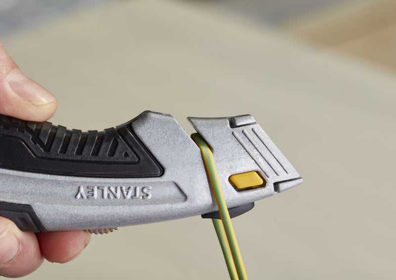 Stanley (0-10-788) Navaja multiusos con hoja retráctil INSTANTCHANGE