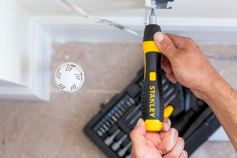 Stanley (0-63-038) Conjunto de kit de chave de fendas com roquete e punho de pistola (39 peças)