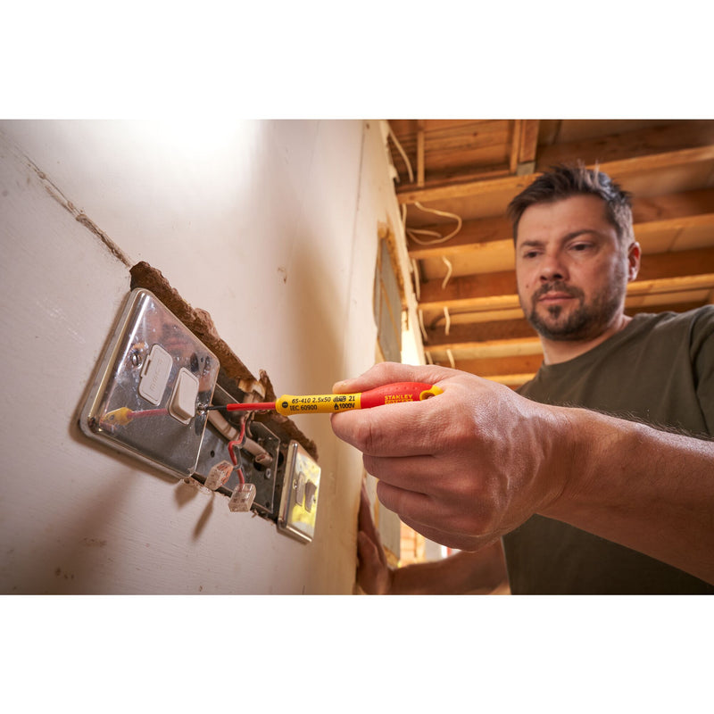 Stanley (0-65-410) FATMAX 2.5mm X 50mm Insulated Parallel Screwdriver