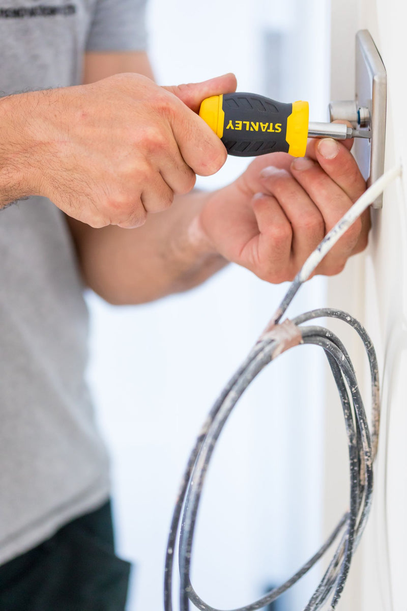 Stanley (0-66-357) Chave de fendas roquete multi-bit Stubby com 6 bits