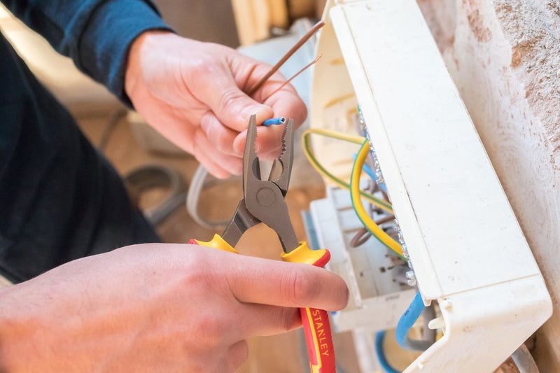 Stanley (0-84-002) FATMAX 200mm VDE Combination Pliers