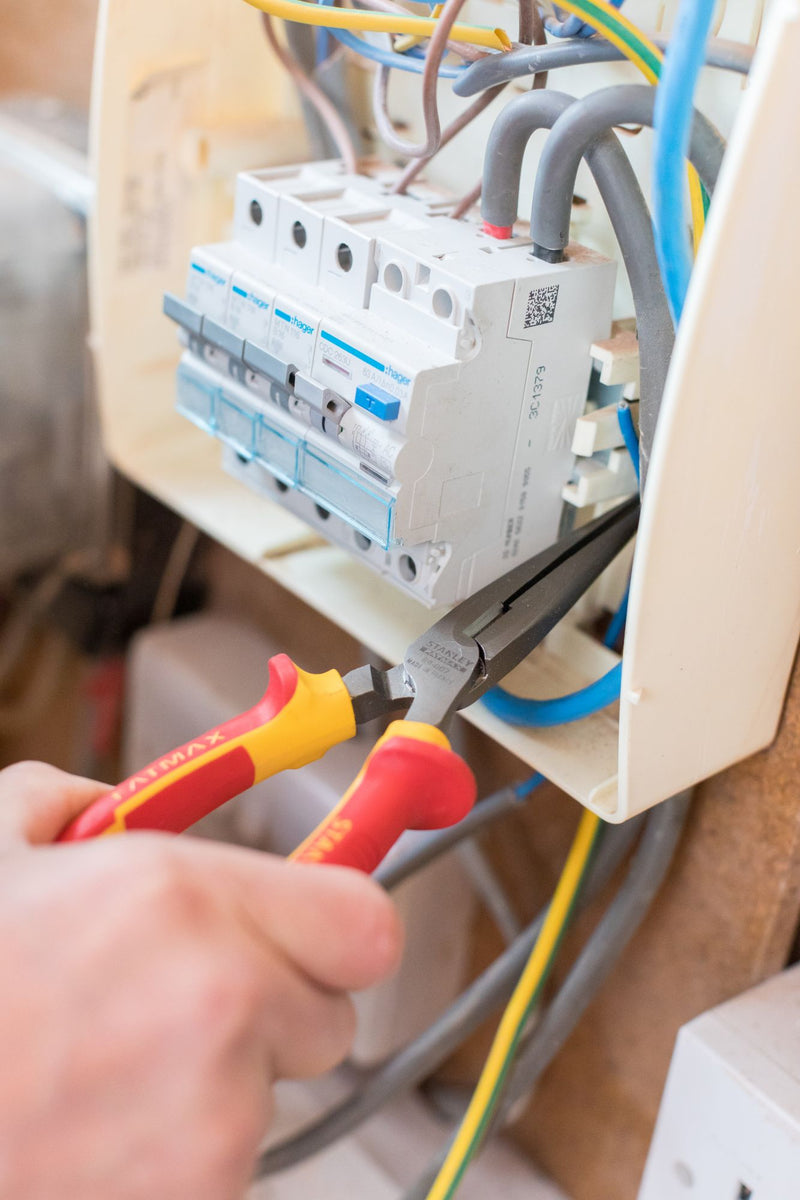 Stanley (0-84-007) FATMAX VDE 200mm Long Nose Plier