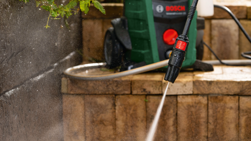 Limpador de alta pressão Bosch UniAquatak135 W/EE