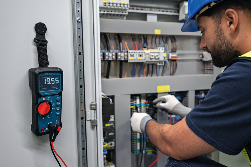 Multímetro digital Bosch GDM 600-15 + MH 1 Profesional