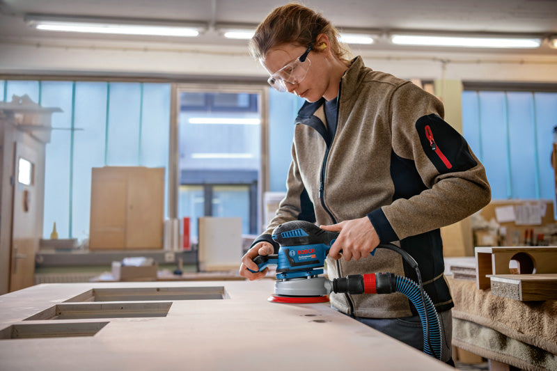 Lixadora orbital Bosch GEX 40-150 150 mm + sistema de microfiltro