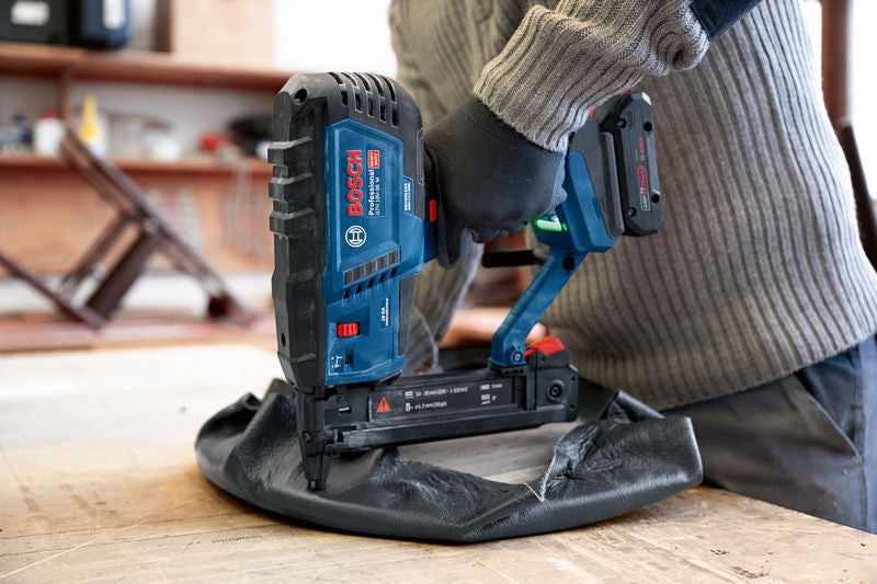Bosch Nailer GTH 18V-38 M