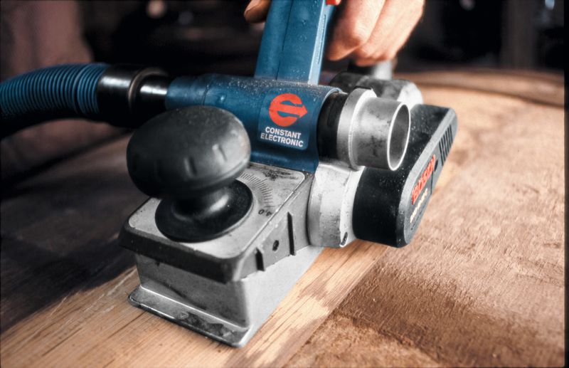 Bosch GHO 40 - 82 C Profissional