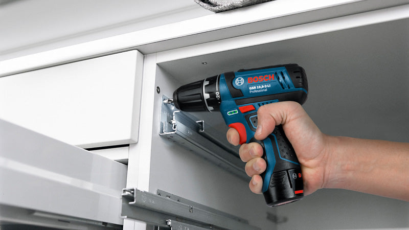 Berbequim combinado profissional sem fio Bosch GSB 12V-15 + 2x2,0Ah