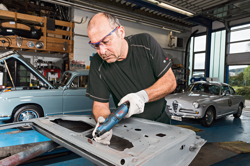 Ferramenta rotativa profissional sem fios Bosch GRO 12V-35 + 2x2,0Ah