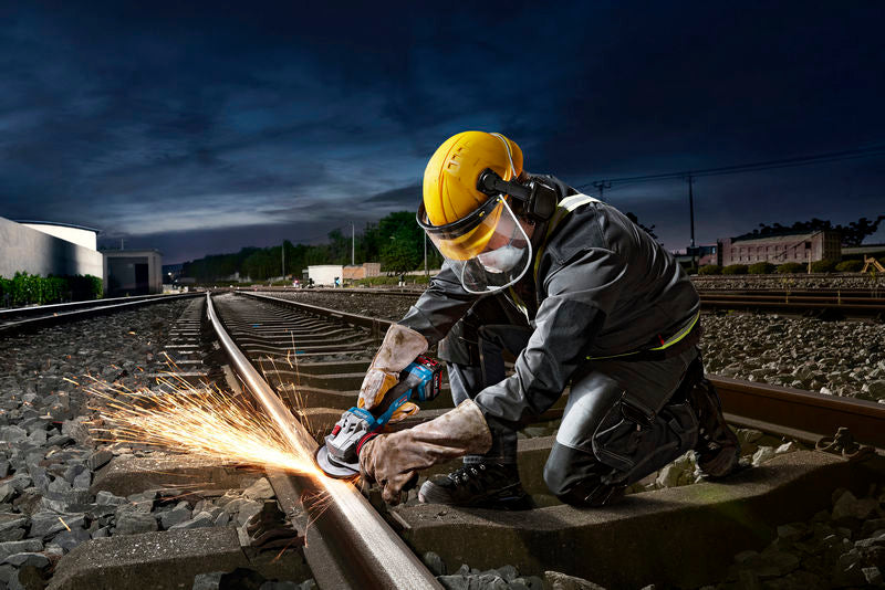 Bosch Cordless Angle Grinder GWS 18V-11