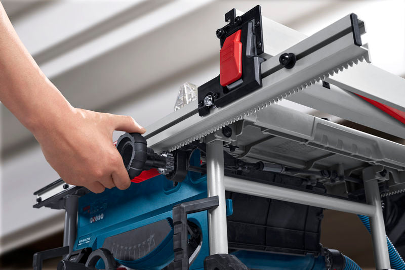 Bosch table saw (GTS 18V-70 Professional)