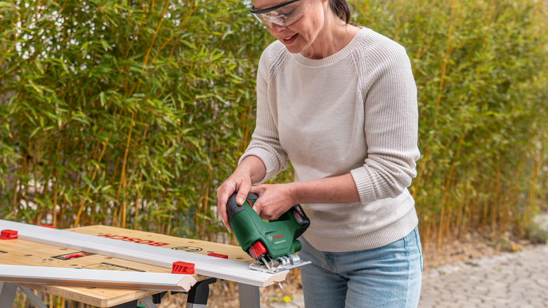 Bosch EasySaw 18V-70