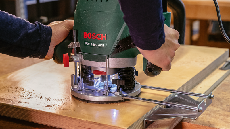Bosch POF 1400 ACE