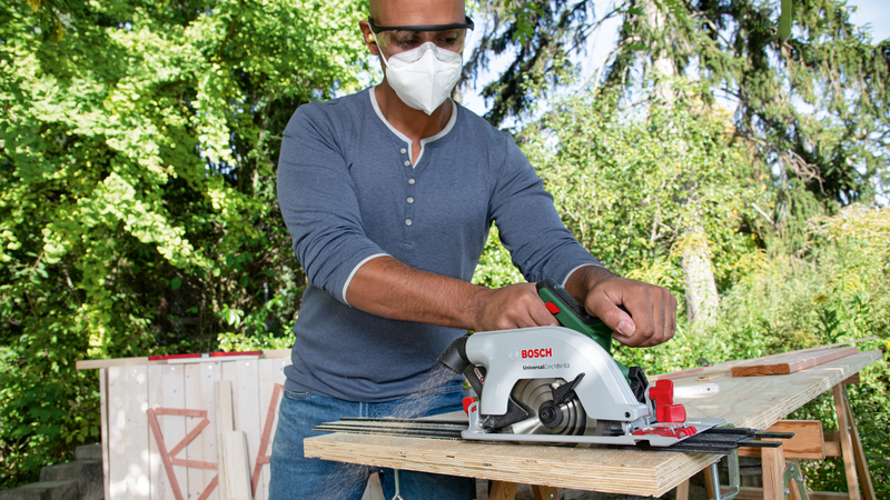 Bosch UniversalCirc 18V-53