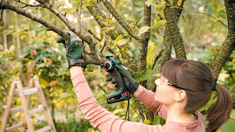 Bosch AdvancedCut18 BB Cordless Saw