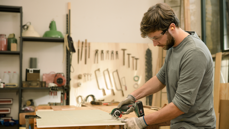 Bosch AdvancedCut 18 NanoBlade Saw - 18V 65mm