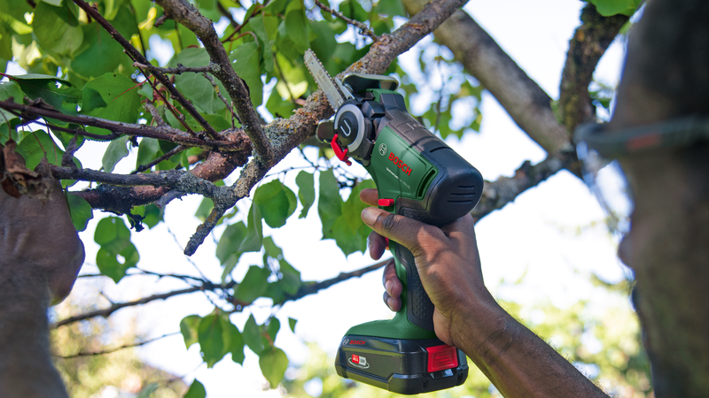 Bosch UniversalCut 18V-65 (Baretool)