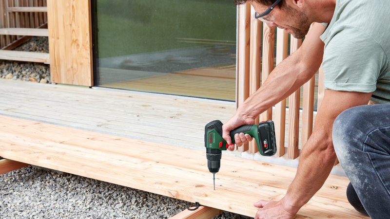 Berbequim combinado sem fio Bosch UniversalImpact 18V-60 + 2x2,0Ah