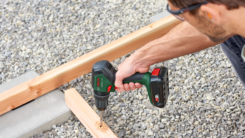 Berbequim combinado sem fio Bosch UniversalImpact 18V-60 + 2x2,0Ah