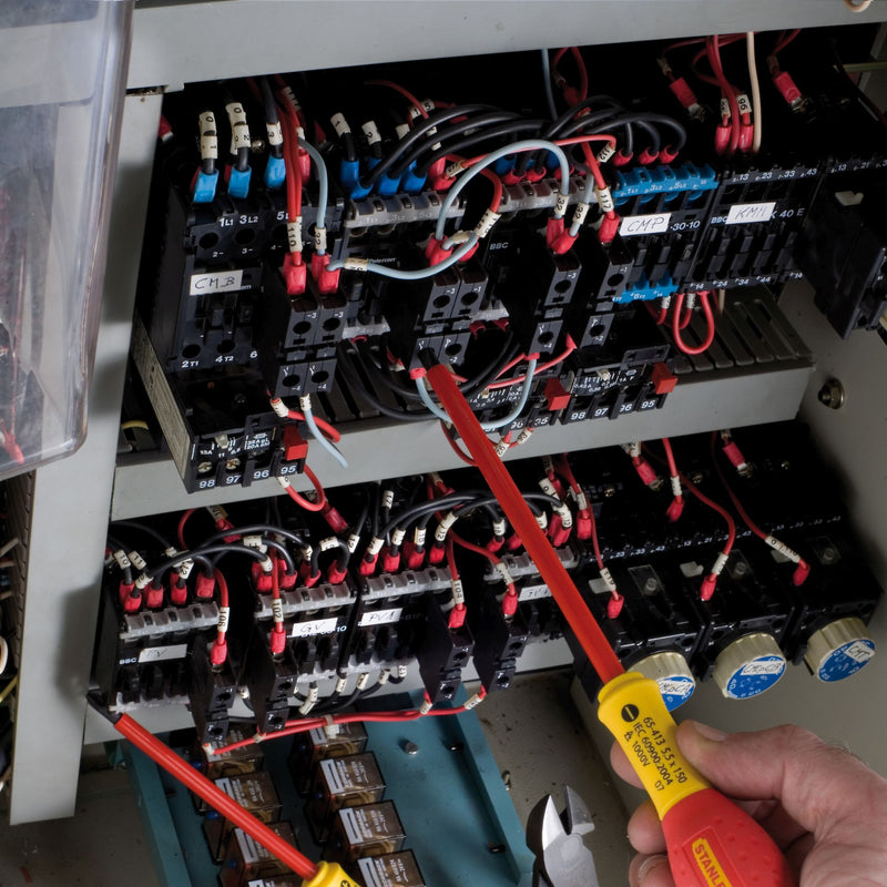 Stanley (1-65-413) FATMAX 5.5mm x 150mm Insulated Slotted Screwdriver