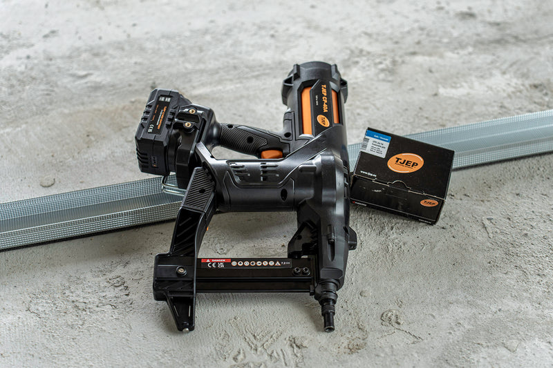 Pregador de Betão sem fio TJEP (CP-40A) + 2x18V + 1000 pinos