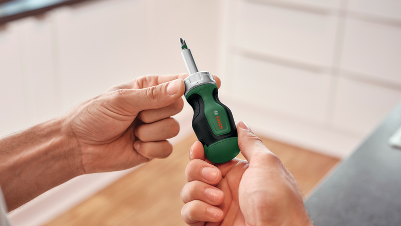 Bosch Screwdriver Stubby Bit Ratchet Screwdriv