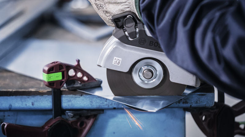 Disco abrasivo de corte Bosch PRO em aço inoxidável e metal aglomerado, 150 x 1,6 x 22,23 mm, reto, oSa