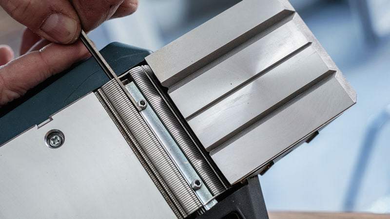 Cuchilla cepilladora Bosch PRO, 1,1 x 5,5 x 56 mm (10 piezas)