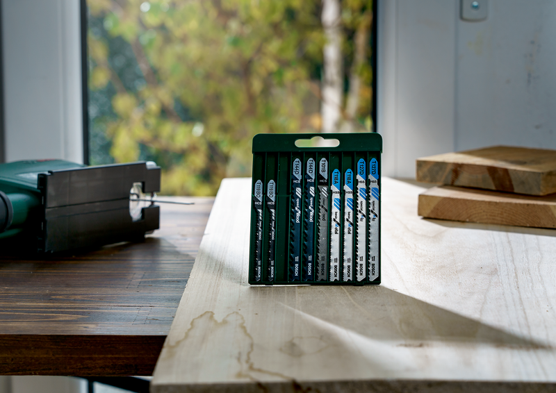 Juego de 10 hojas de sierra de calar Bosch con vástago TT 101 B (2 unidades); T 144 D (2 unidades); T 119 BO (2 unidades); T 118 A (2 unidades); T 127 D (2 unidades)