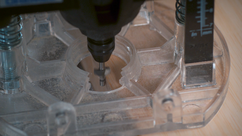 Multifixações para fresar Dremel (Multifixação para tupia de imersão DREMEL® (335) )