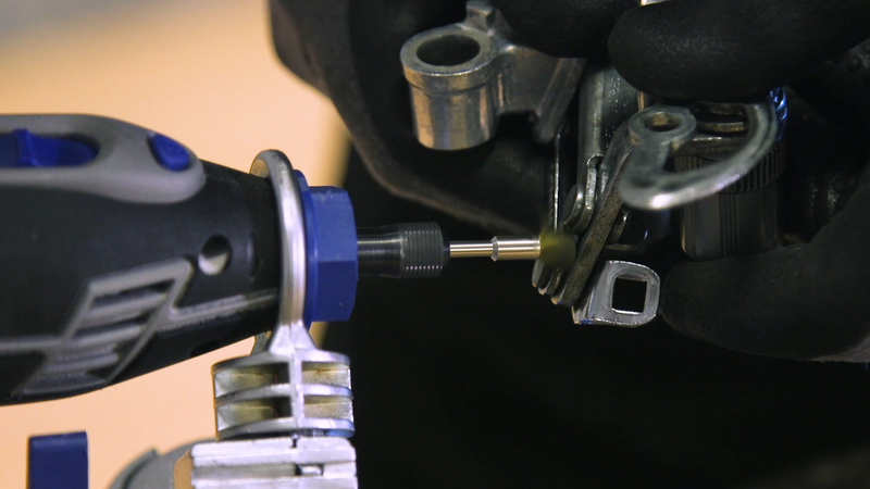 Limpar / polir Dremel (Escova de latão de 3,2 mm (537) )