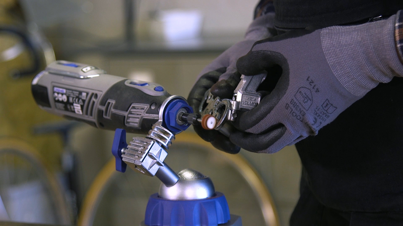 Multifixações para prender Dremel (DREMEL® Multi-Vise (2500) )