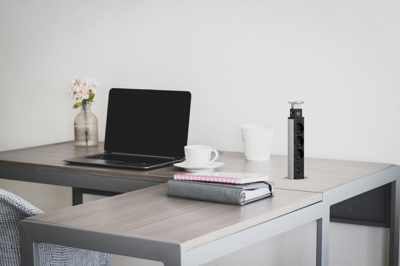 Brennenstuhl Tower Power Strip & USB-Charger Desktop Extension 2m H05VV-F 3G1,5