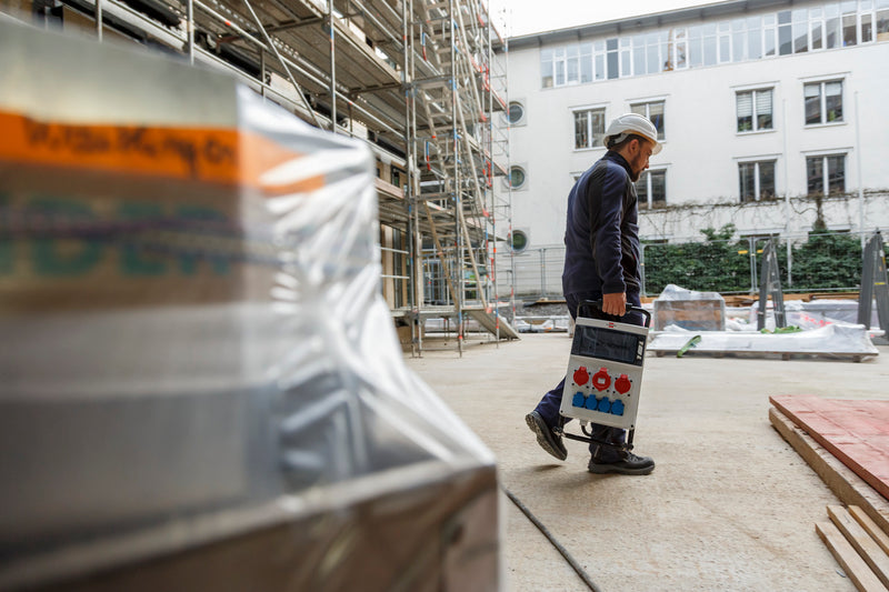 Distribuidor de energia móvel Brennenstuhl BSV 4 IP44 - 1x32A+2x16A