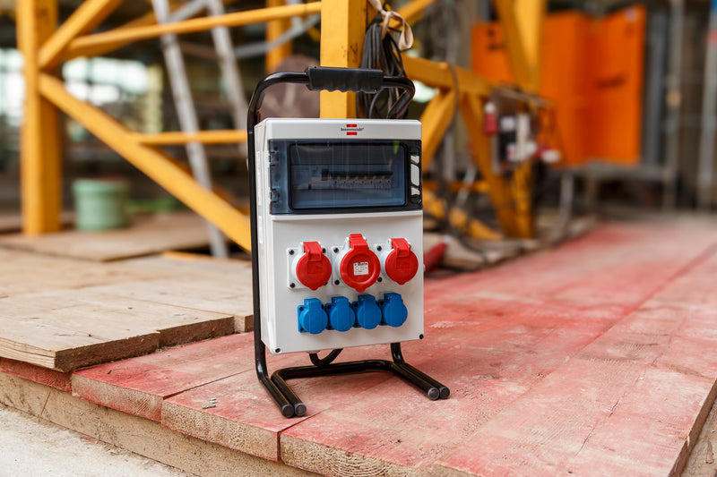 Distribuidor de energia móvel Brennenstuhl BSV 4 IP44 - 1x32A+2x16A