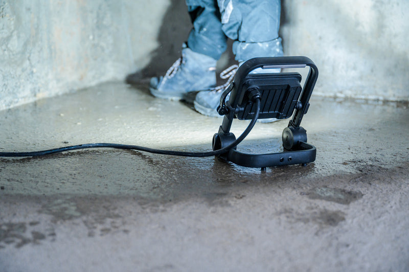 Luz de trabalho LED Brennenstuhl JARO 3060 M, 2300lm, 20W, IP65 (2m)