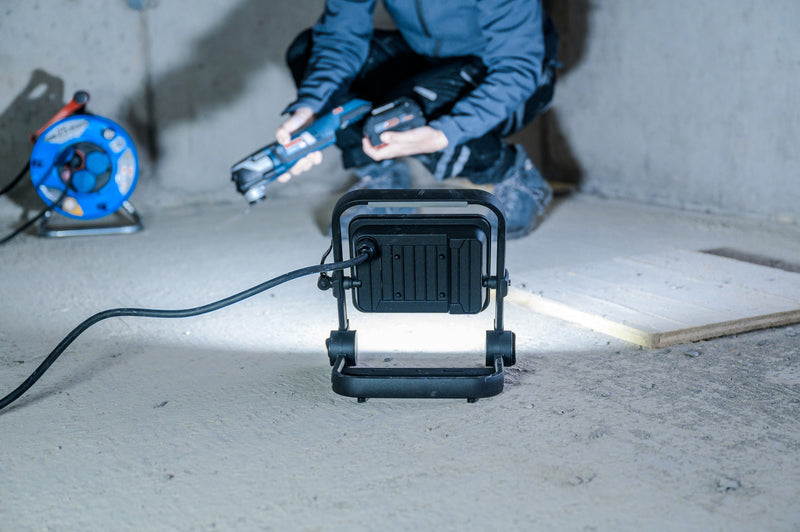 Luz de trabalho LED Brennenstuhl JARO 4060 M, 3450lm, 30W, IP65 (3m)