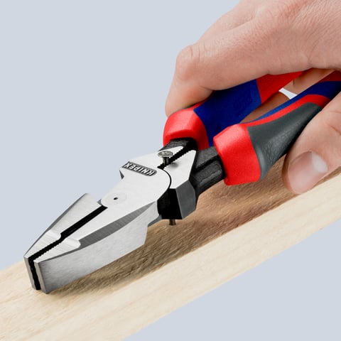 Alicate de eletricista Knipex (09 02 240) estilo americano