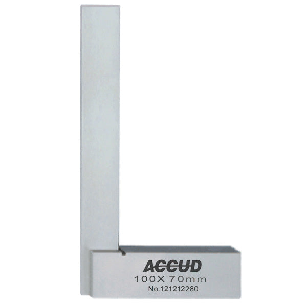 Accud (843) Esquadro de 90° com borda plana e base larga