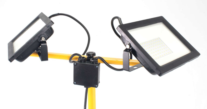 Foco LED Duplo com Tripé, 50Wx2, 4250Lmx2