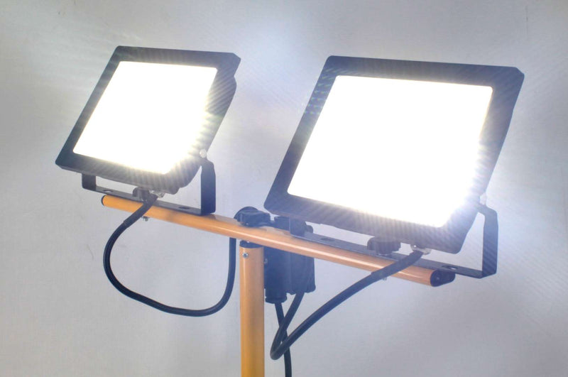 Foco LED Duplo com Tripé, 50Wx2, 4250Lmx2