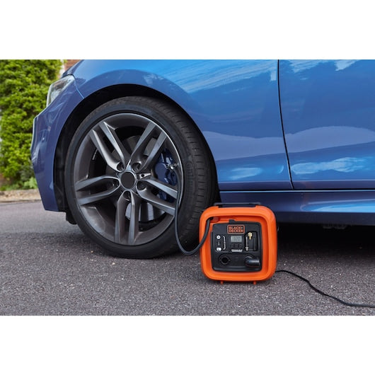 Black&Decker (ASI400-XJ) 12V Inflator