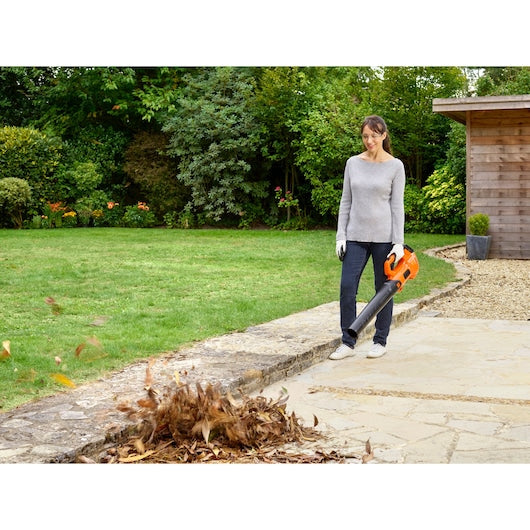 Soprador de folhas axial Black&Decker (BCBL200L25-QW) 18V