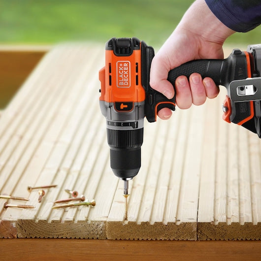 Black&Decker (BCD383D1XK-QW) 18V POWERCONNECT™ Cordless Hammer Drill (With 2.0Ah State Of Charge Battery, 1A Charger and Kitbox)