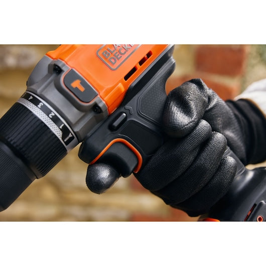 Berbequim de impacto sem fio Black&Decker (BCD383XN-XJ) 18V POWERCONNECT™ (sem bateria ou carregador)