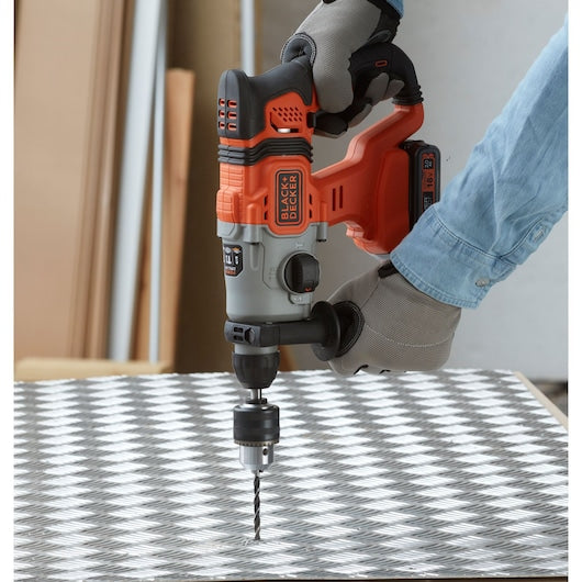 Black&Decker (BCD900B-XJ) 18V Cordless SDS-Plus Hammer Drill With 1 Accessory in a Kit Box