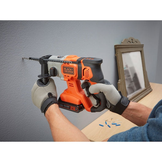 Black&Decker (BCD900B-XJ) 18V Cordless SDS-Plus Hammer Drill With 1 Accessory in a Kit Box