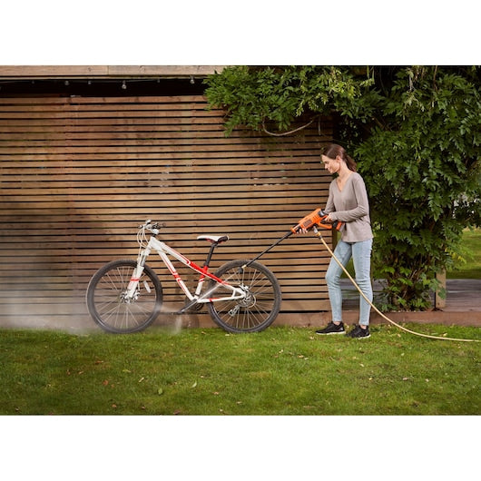 Lavadora de alta pressão Black&Decker (BCPC18D1-QW) 18V