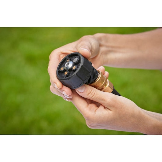 Lavadora de alta pressão Black&Decker (BCPC18D1-QW) 18V