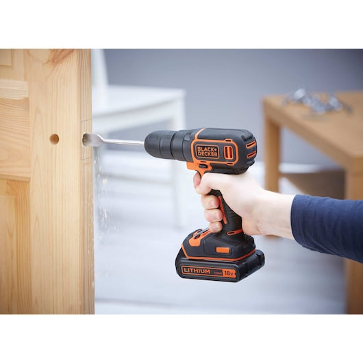 Black&Decker (BDCD18-XK) 18V Drill + 200mA charger + 1 batt
